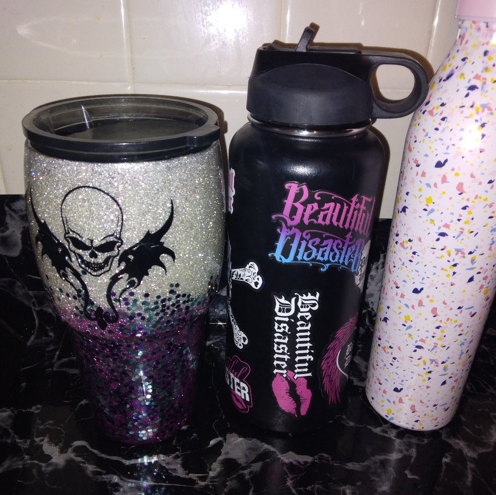 Beautiful disaster water Cottle skull glitter cup and water bottle 24 hour cold